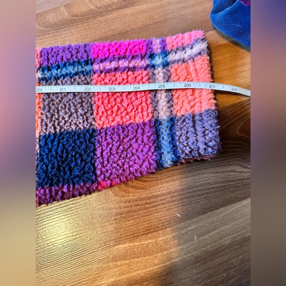 American Eagle Cropped Half Zip Sweater. Size M - Picture 9 of 10